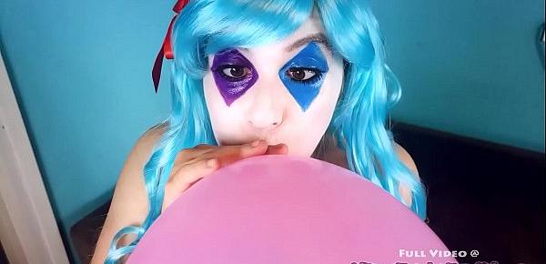  Crazy Clown Kiwwi blows on balloons and dick! Can I make your cock POP!